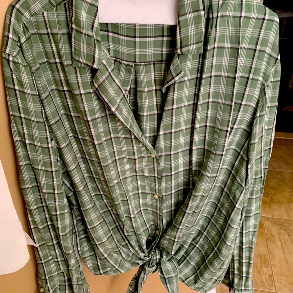 Treasure & Bond - XL Women’s Plaid Shirt - NEW